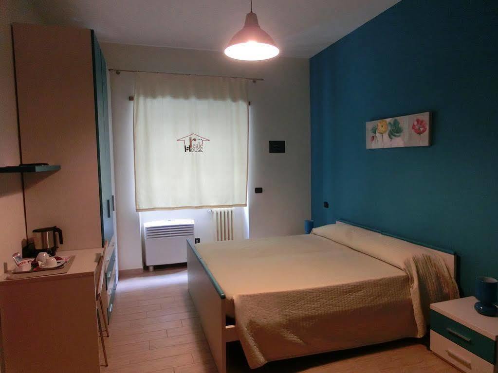 Reale House Rooms Rome Exterior photo